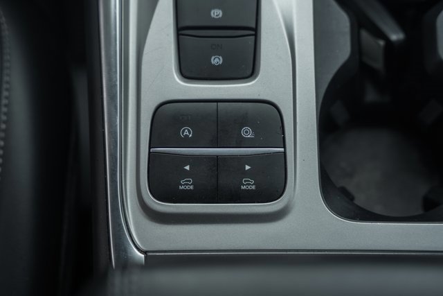 Certified 2024 Ford Explorer XLT w/ Equipment Group 202A image 27