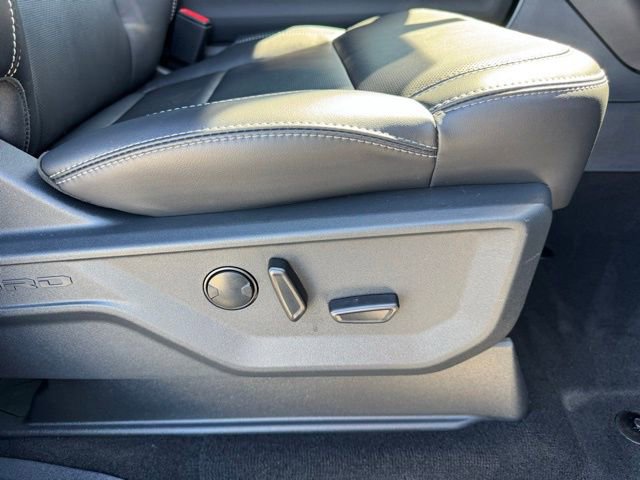 Certified 2025 Ford Expedition Platinum w/ Stealth Appearance Package image 27