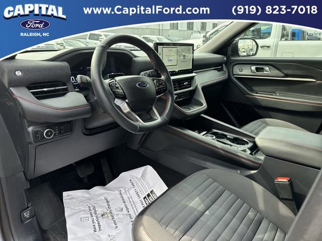 Certified 2025 Ford Explorer ST-Line w/ Premium Package image 18