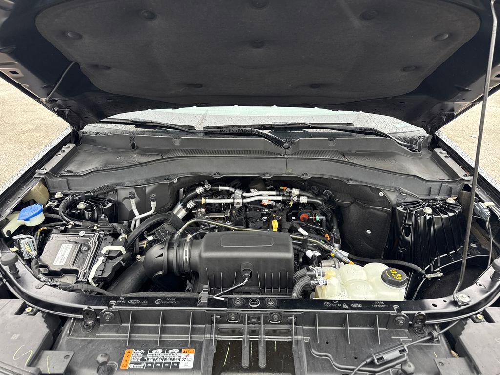 Certified 2022 Ford Explorer XLT w/ Equipment Group 202A image 30