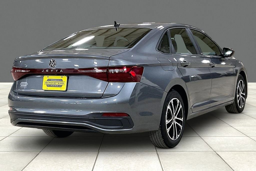 Used 2025 Volkswagen Jetta Sport FWD image 12