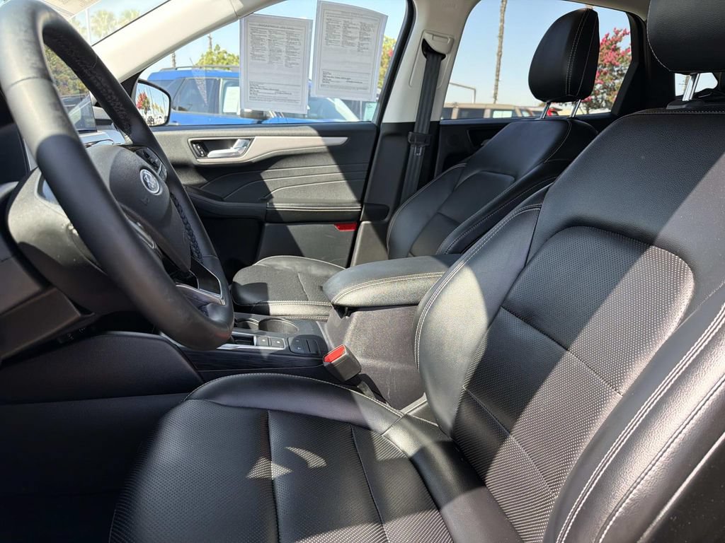 Certified 2022 Ford Escape SEL w/ Technology Package FWD image 21