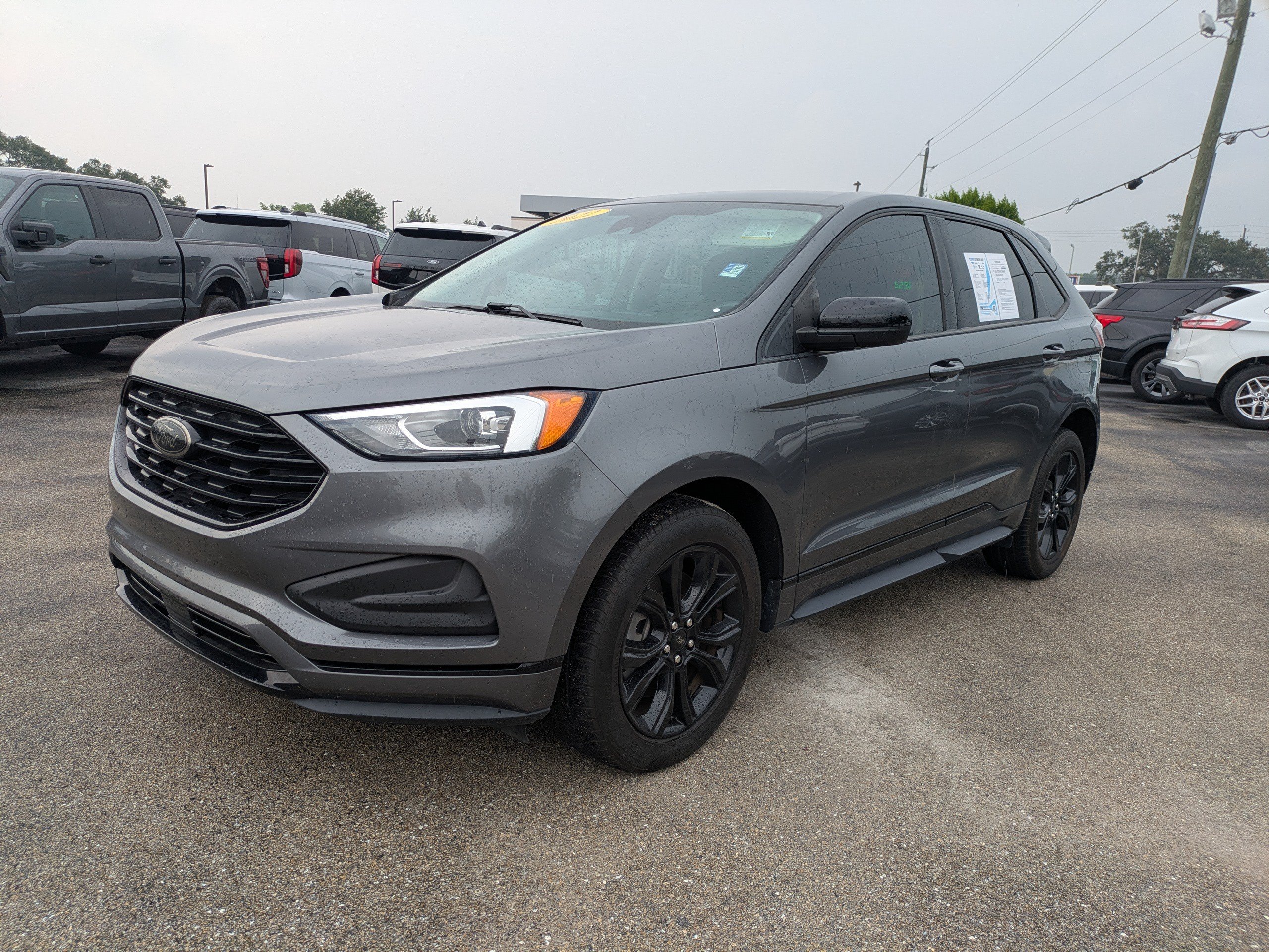 Certified 2022 Ford Edge SE w/ Black Appearance Package AWD/4WD image 8