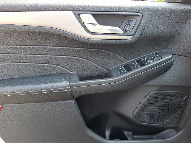 Certified 2022 Ford Escape SEL image 12