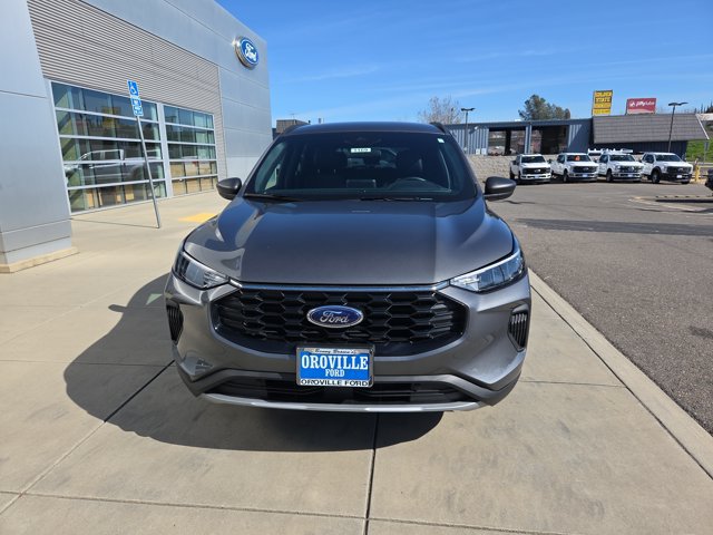 Certified 2025 Ford Escape ST-Line AWD/4WD image 8