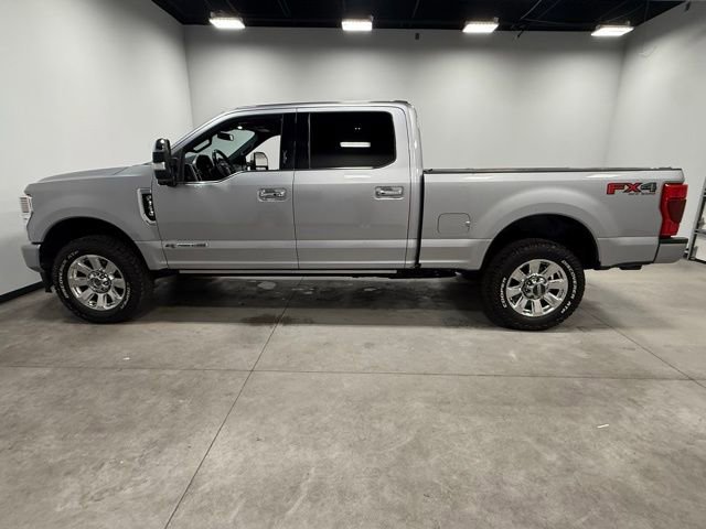 Certified 2022 Ford F350 Platinum w/ FX4 Off-Road Package image 8