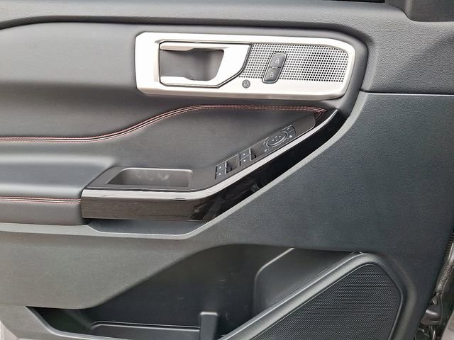 Certified 2024 Ford Explorer ST-Line w/ Class IV Trailer Tow Package image 13