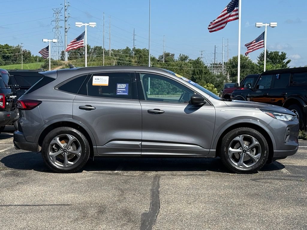 Certified 2024 Ford Escape ST-Line FWD image 4