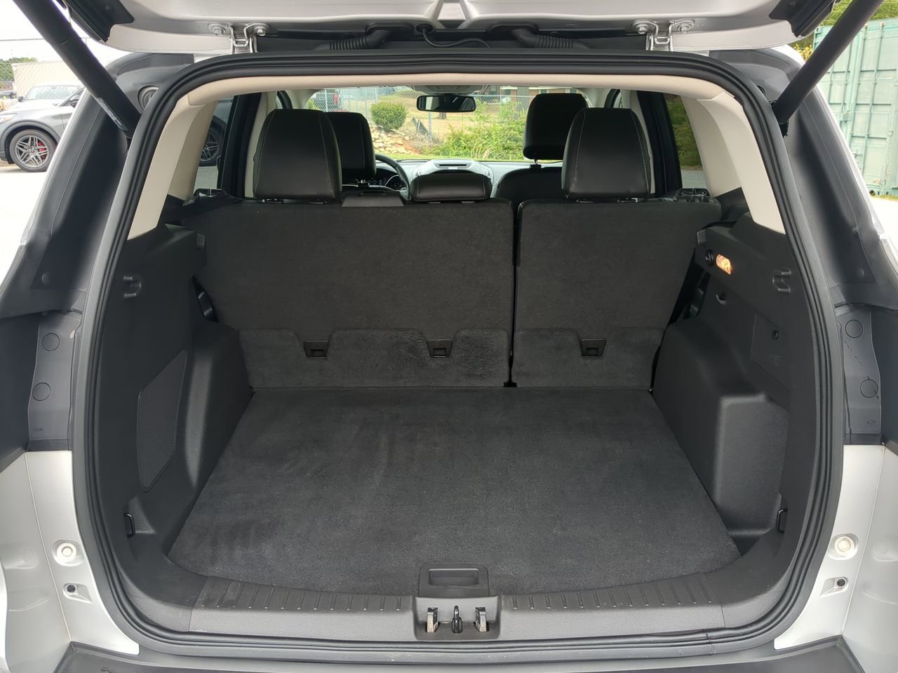 Certified 2017 Ford Escape Titanium FWD image 11