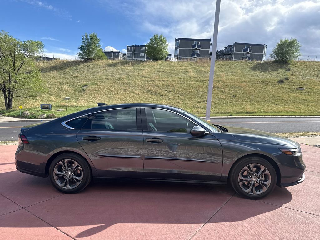 Used 2023 Honda Accord EX image 7