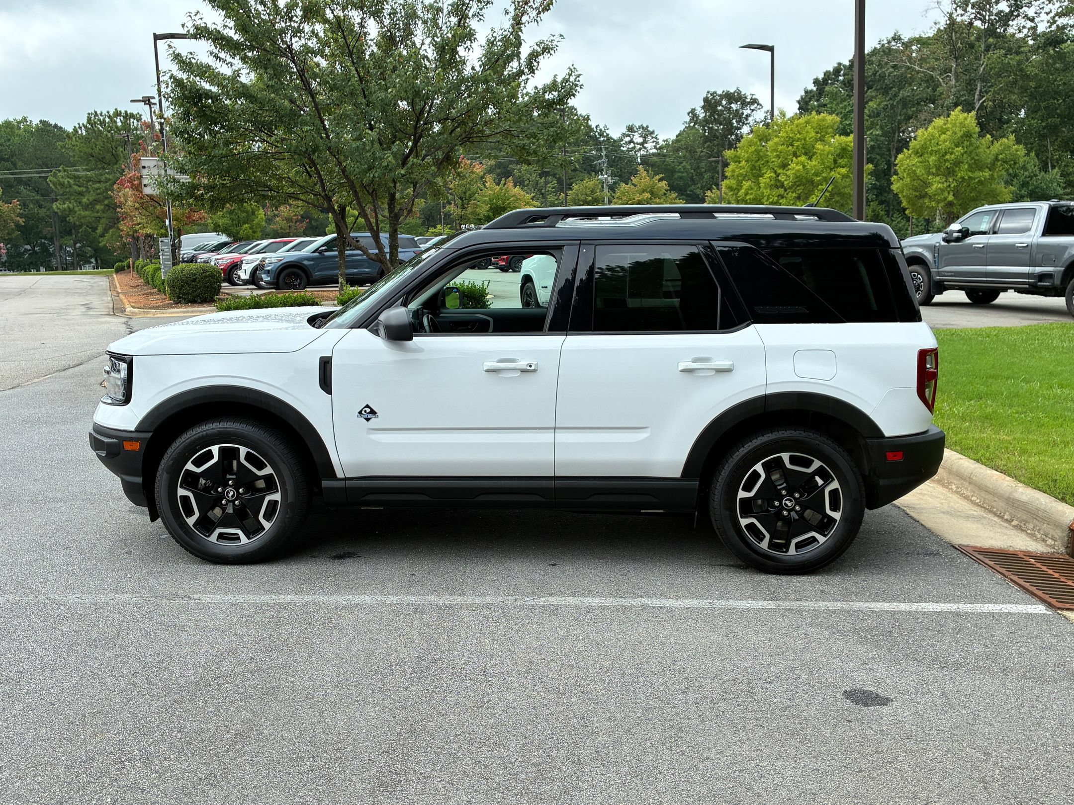 Certified 2022 Ford Bronco Sport Outer Banks w/ Tech Package AWD/4WD image 5