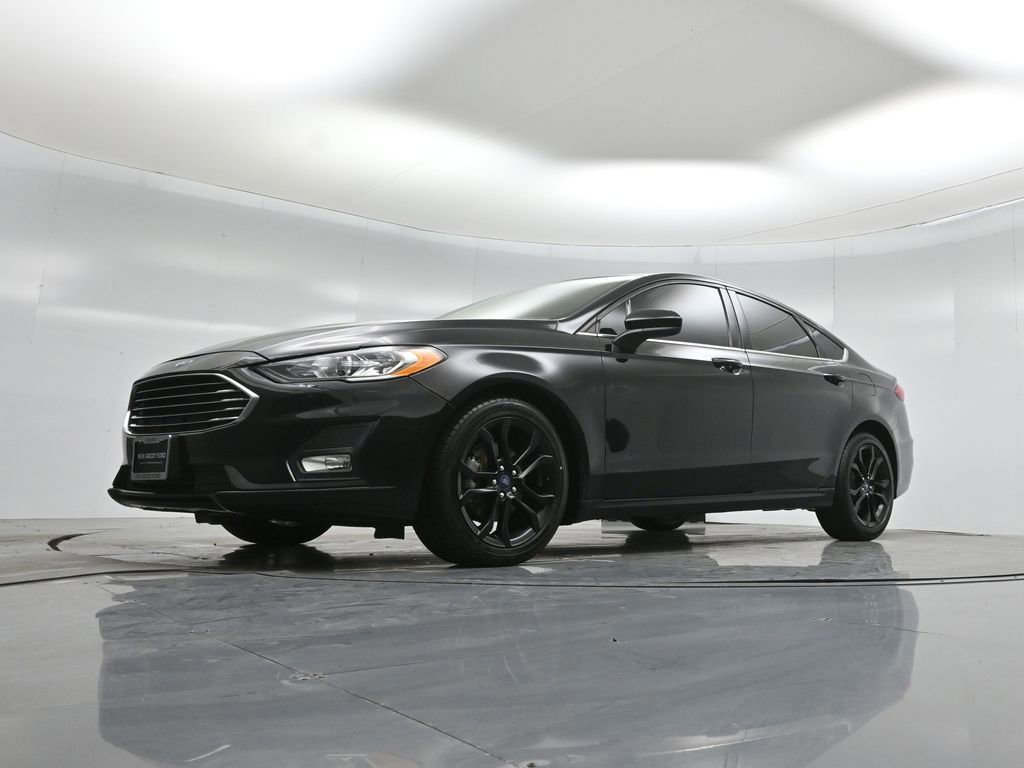 Certified 2020 Ford Fusion SE w/ Equipment Group 151A image 28