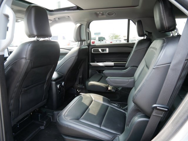 Certified 2023 Ford Explorer XLT w/ Equipment Group 202A AWD/4WD image 13