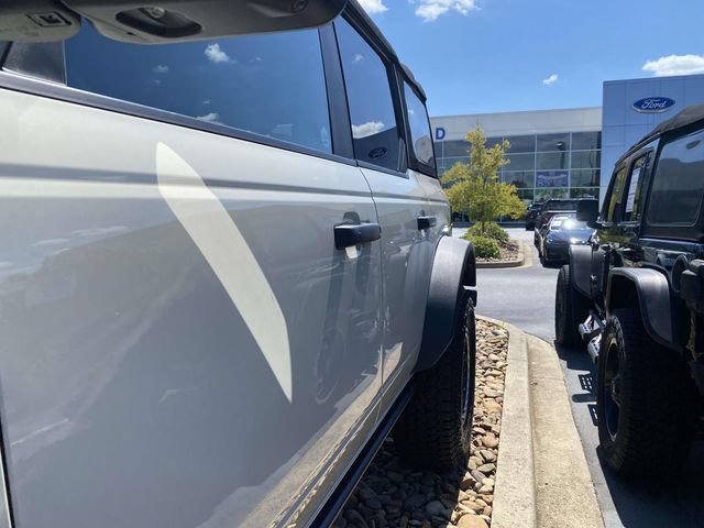 Certified 2025 Ford Bronco Badlands AWD/4WD image 3