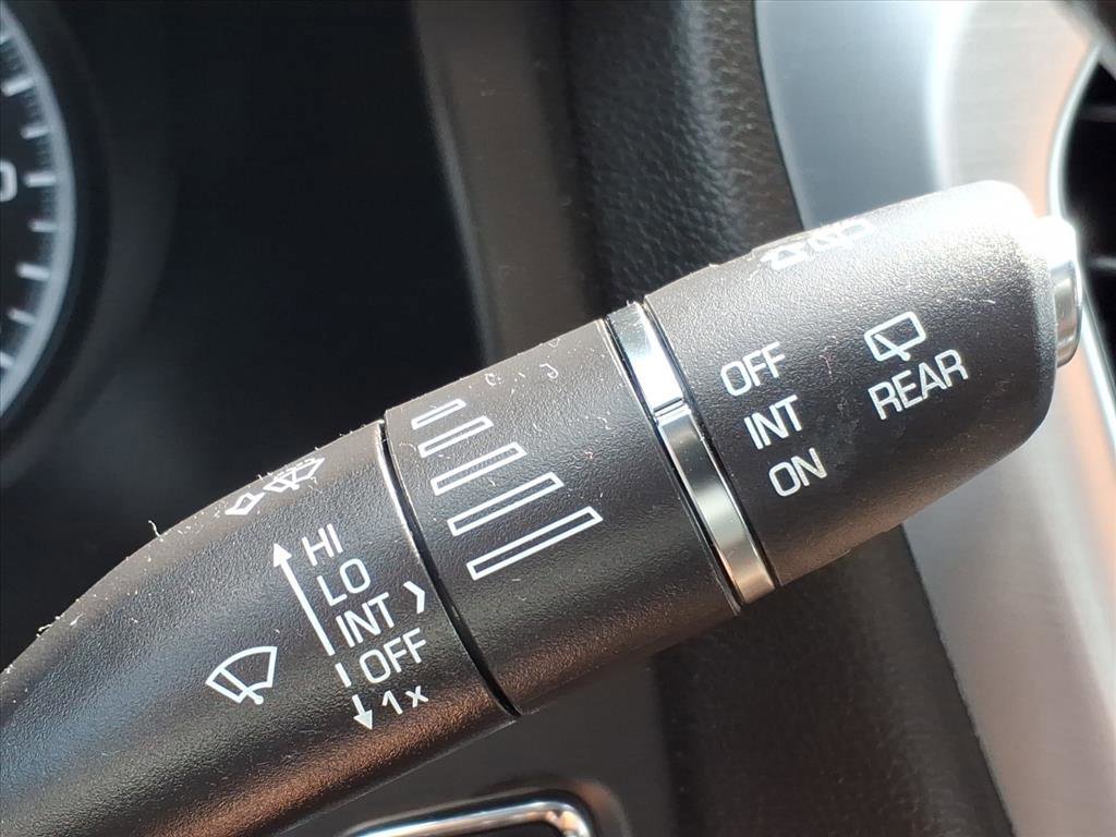 Used 2018 GMC Acadia SLE image 26