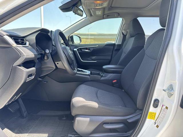 Used 2019 Toyota RAV4 XLE w/ Carpet Mat Package FWD image 20