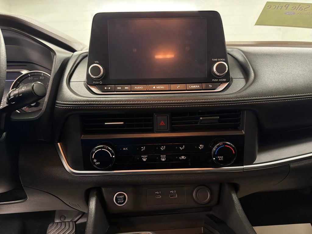 Used 2023 Nissan Rogue S image 22