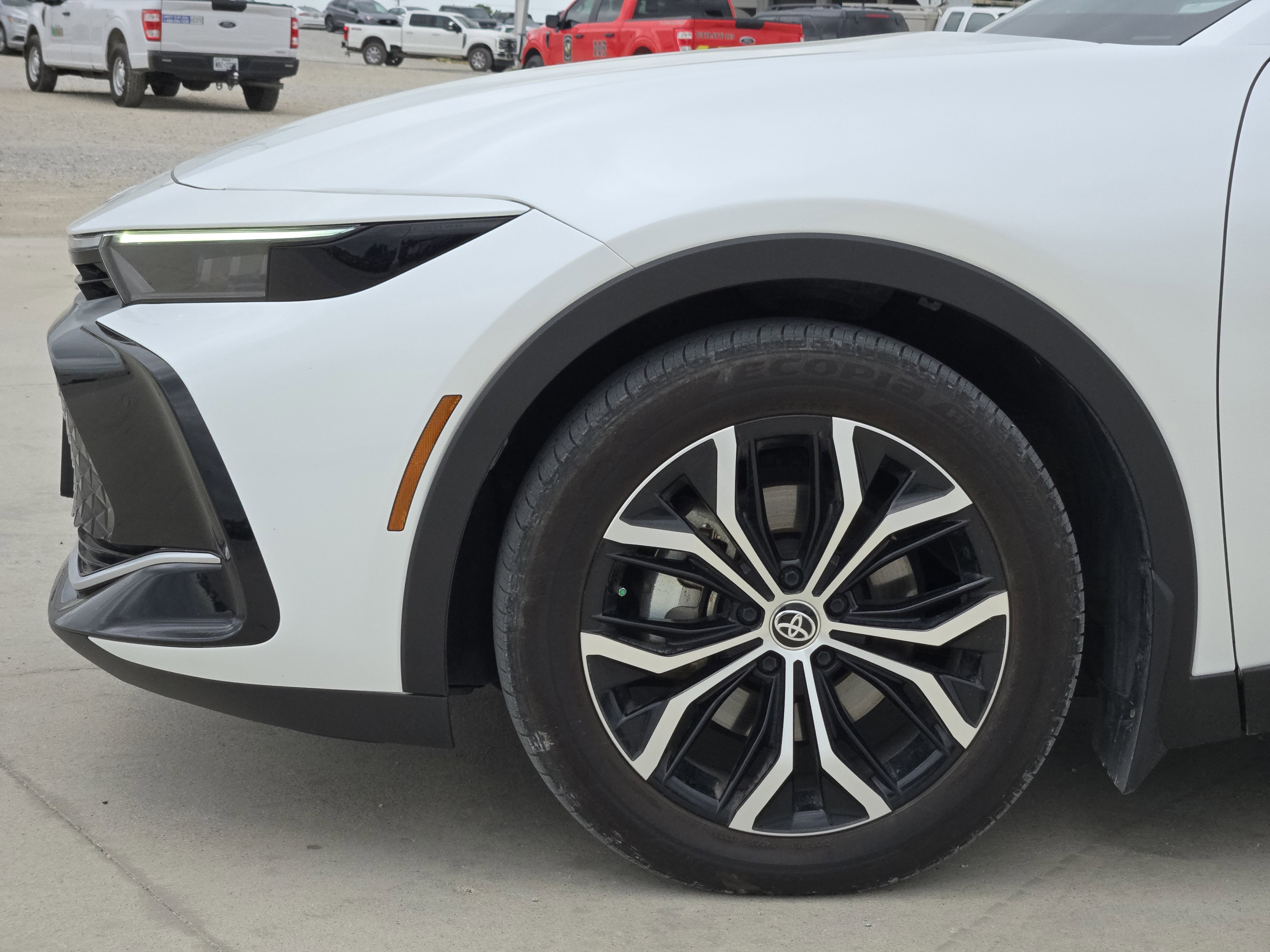 Used 2024 Toyota Crown AWD/4WD image 8