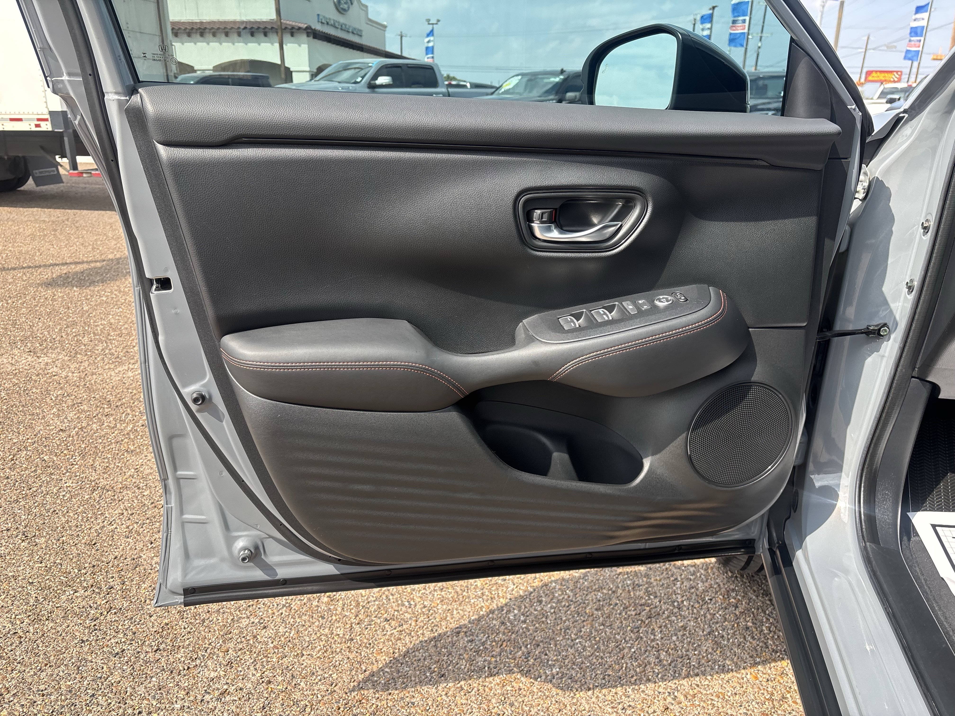 Used 2024 Honda HR-V Sport image 9