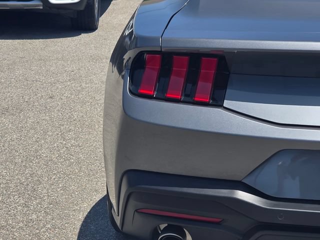 Certified 2025 Ford Mustang Coupe RWD image 6