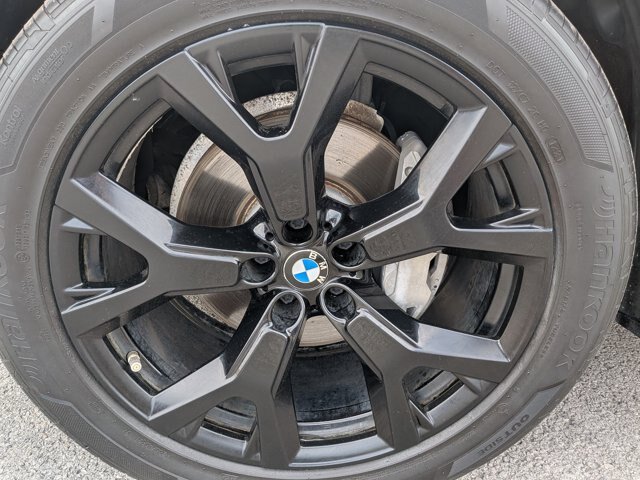 Used 2019 BMW X7 xDrive40i w/ Cold Weather Package AWD/4WD image 10