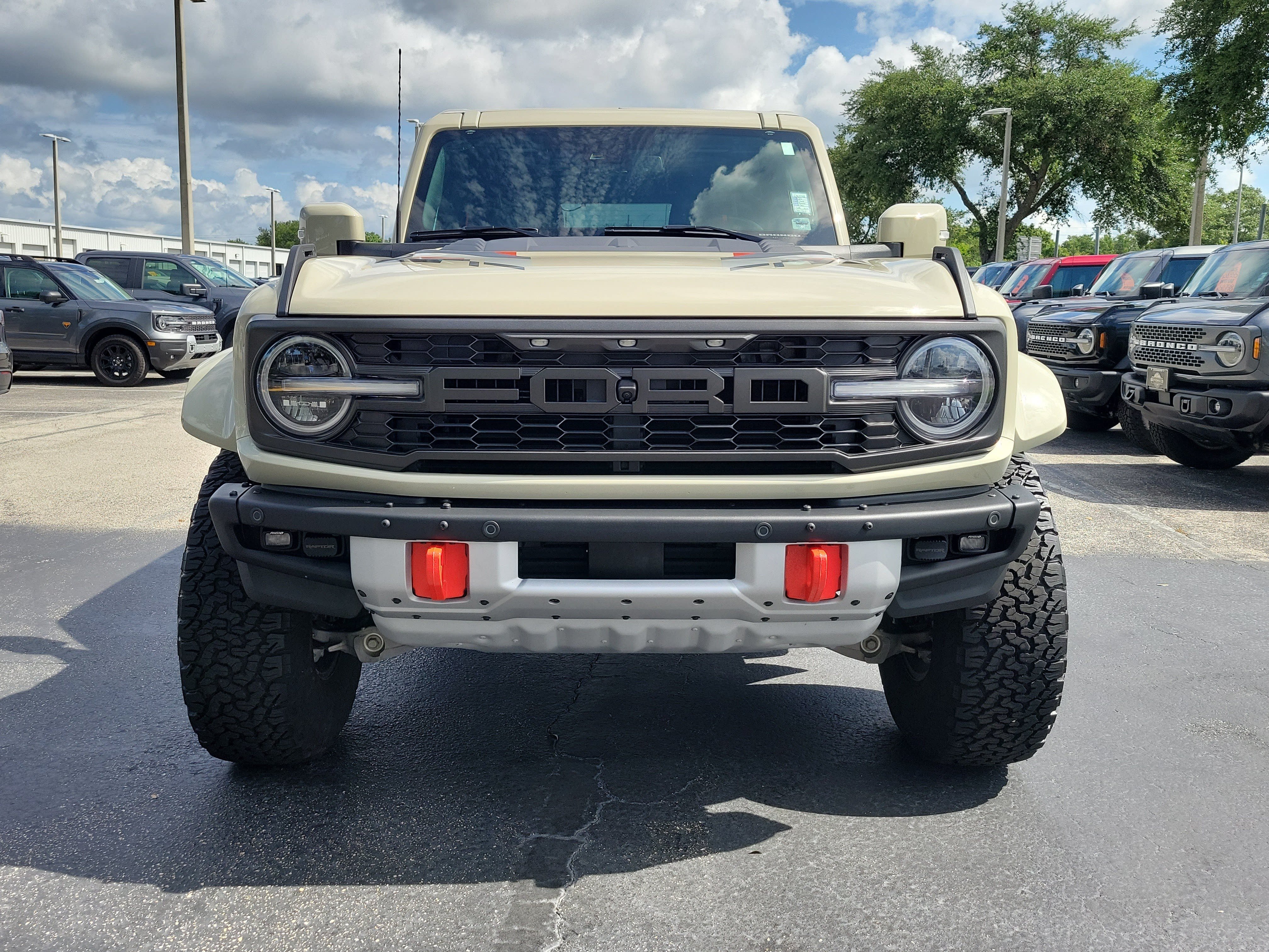 Certified 2025 Ford Bronco Raptor AWD/4WD video 2