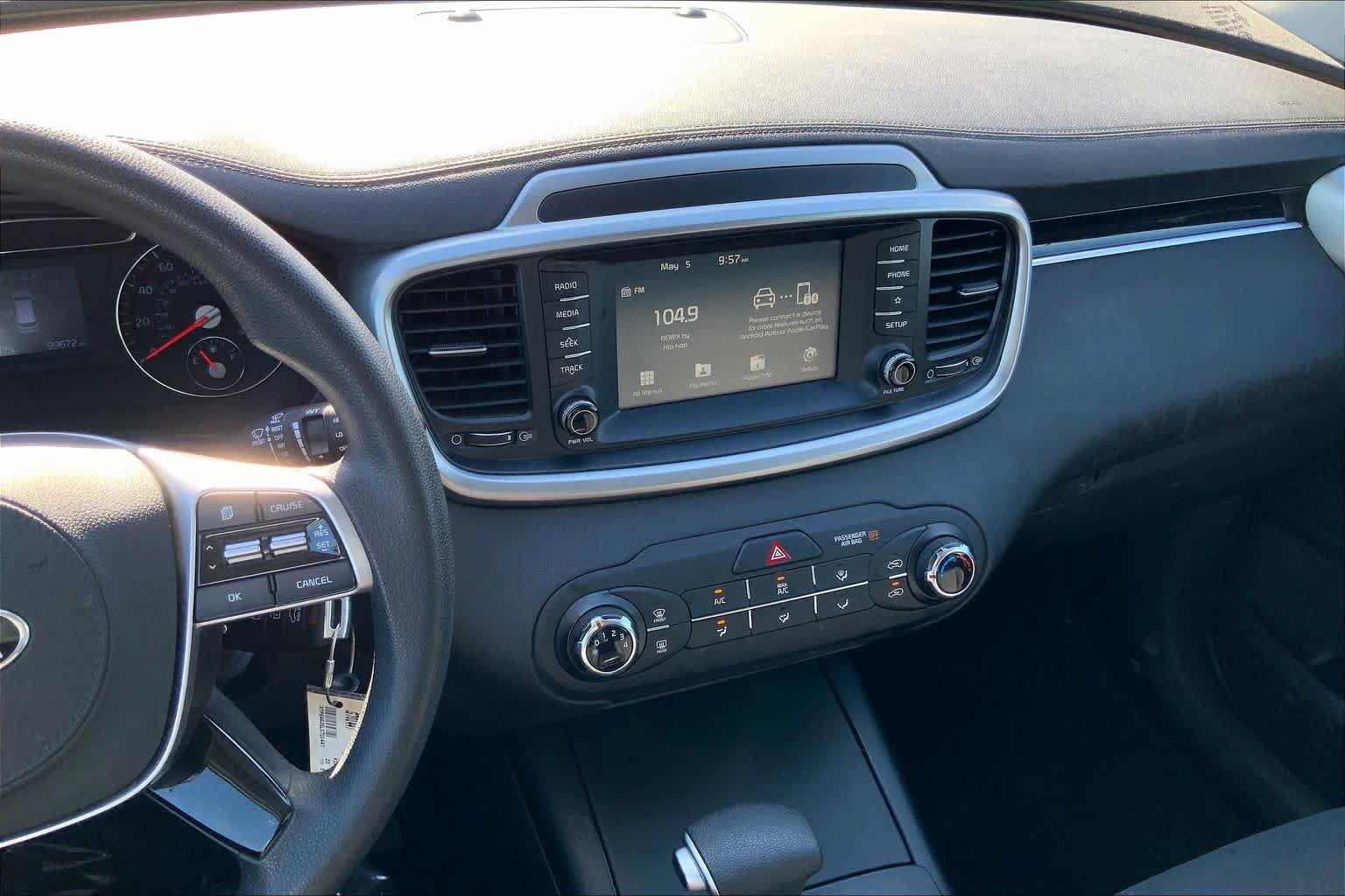 Used 2020 Kia Sorento L FWD image 7