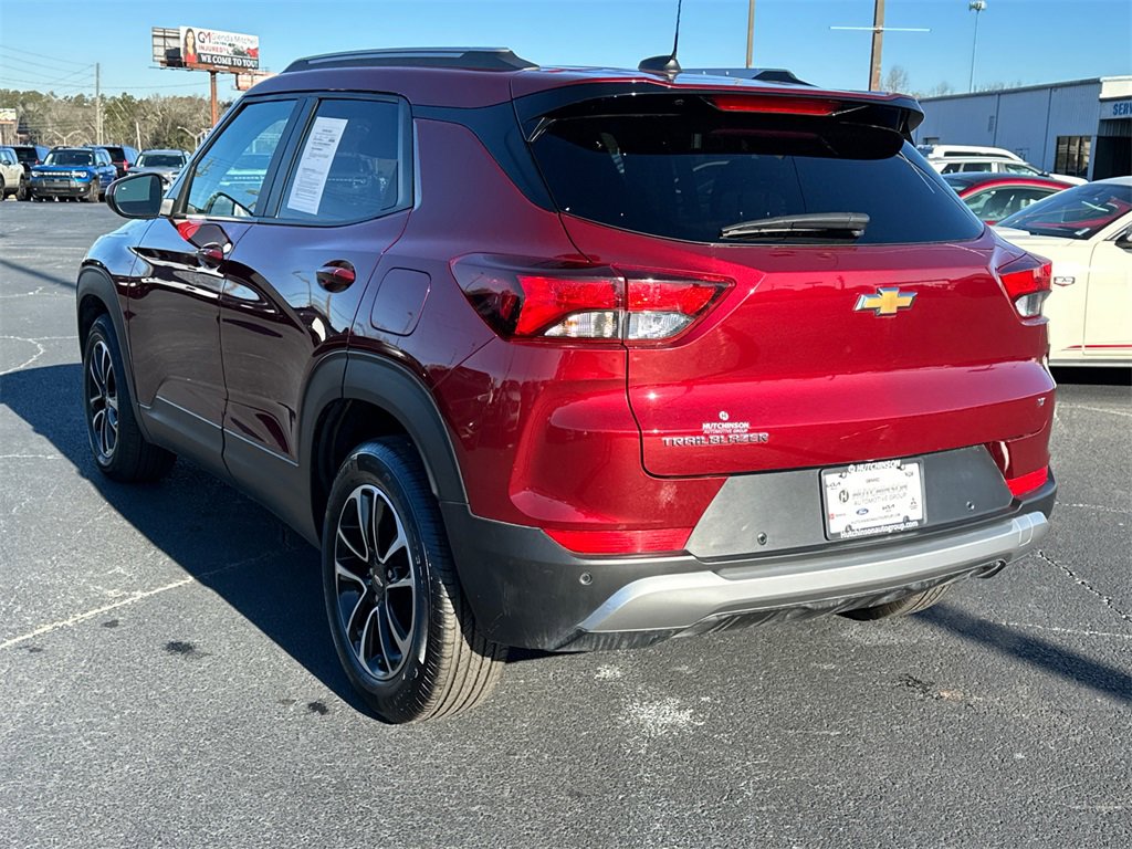 Used 2024 Chevrolet TrailBlazer LT w/ Driver Confidence Package image 5