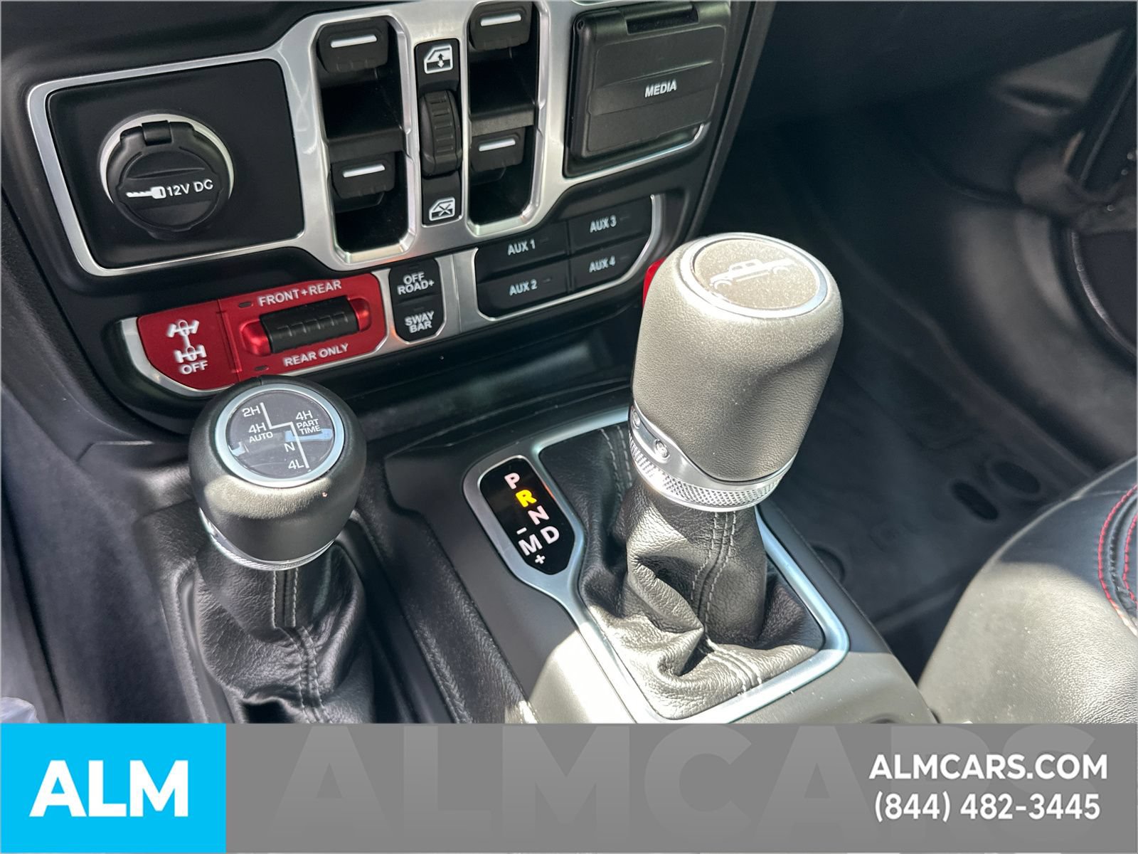 Used 2025 Jeep Gladiator Rubicon AWD/4WD image 34