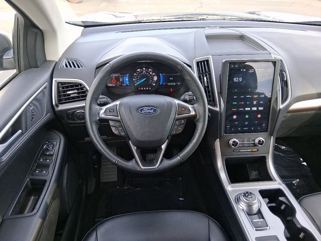 Certified 2024 Ford Edge SEL image 9
