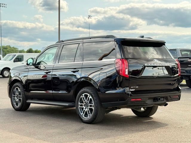 Certified 2025 Ford Expedition Active AWD/4WD image 45