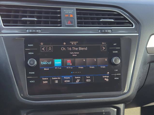 Used 2024 Volkswagen Tiguan SE FWD image 14