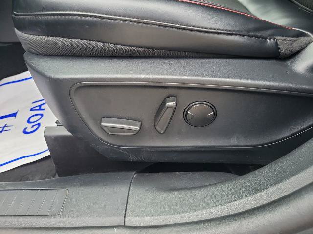 Certified 2025 Ford Escape ST-Line Select AWD/4WD image 18