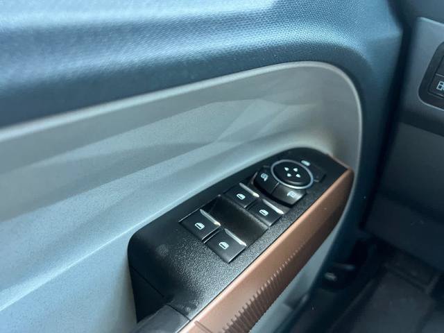 Certified 2023 Ford Maverick Lariat w/ Lariat Luxury Package FWD image 17