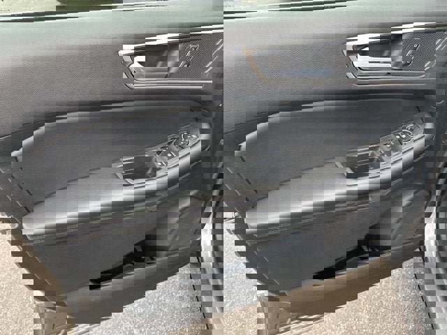 Certified 2024 Ford Edge SEL image 13