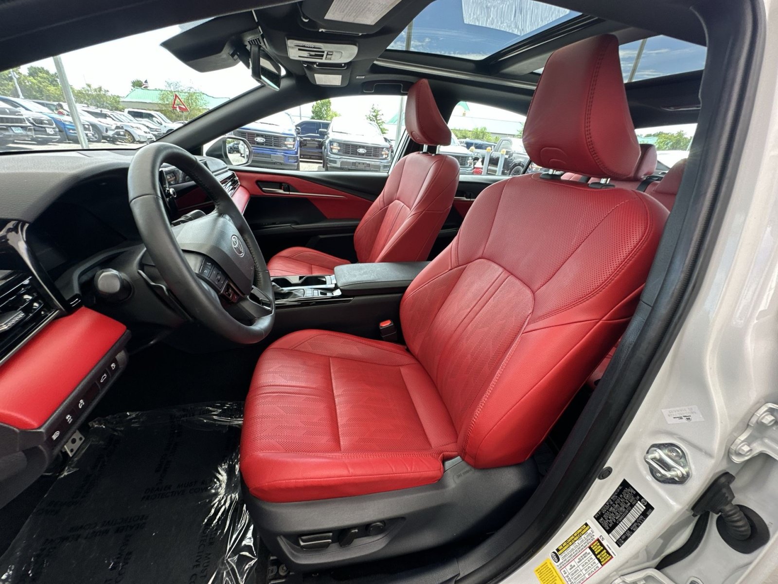 Used 2025 Toyota Camry XSE FWD image 21