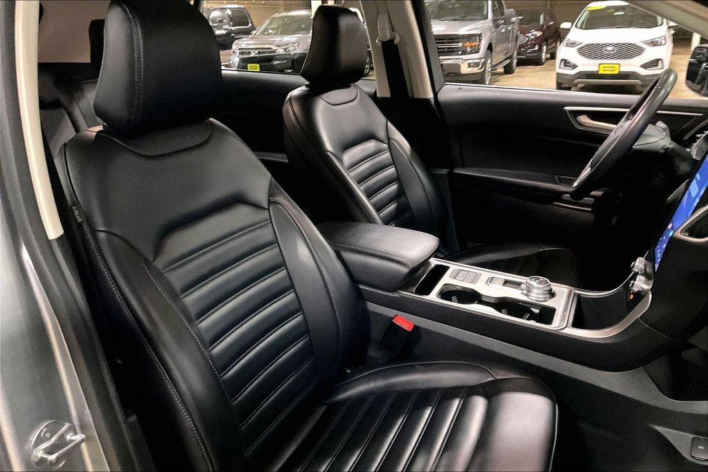 Certified 2024 Ford Edge SEL AWD/4WD image 7