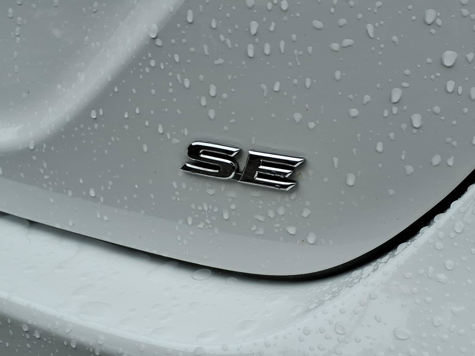 Used 2024 Toyota Camry SE w/ Cold Weather Package FWD image 23