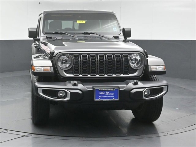 Used 2024 Jeep Gladiator Sport image 23