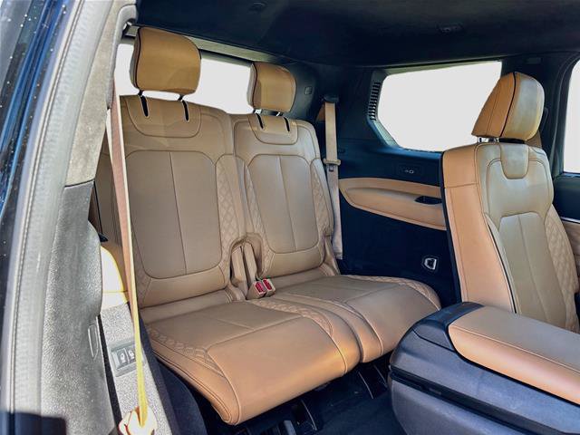 Used 2023 Jeep Grand Cherokee L Summit AWD/4WD image 30