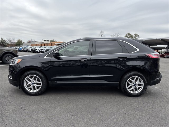 Certified 2022 Ford Edge SEL w/ Convenience Package image 3