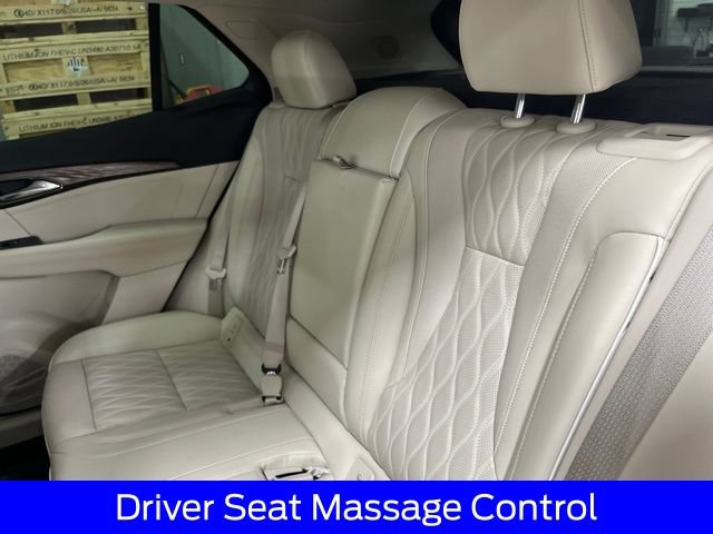 Used 2022 Buick Envision Avenir w/ Technology Package II AWD/4WD image 49
