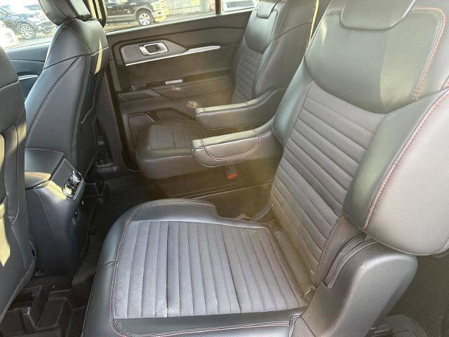 Certified 2025 Ford Explorer ST-Line w/ Premium Package image 16