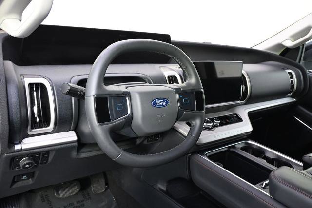 Certified 2025 Ford Expedition Active image 11