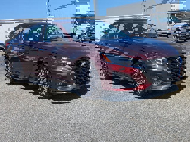 Used 2024 Nissan Altima 2.5 SV image 8