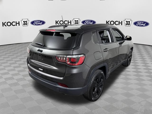 Used 2018 Jeep Compass Latitude w/ Popular Equipment Group AWD/4WD image 8