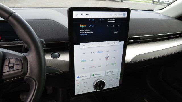 Certified 2021 Ford Mustang Mach-E Select w/ Comfort/Appearance Package image 13