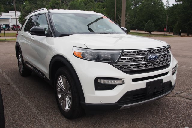 Certified 2023 Ford Explorer Limited w/ Hybrid Equipment Group 310A AWD/4WD image 2