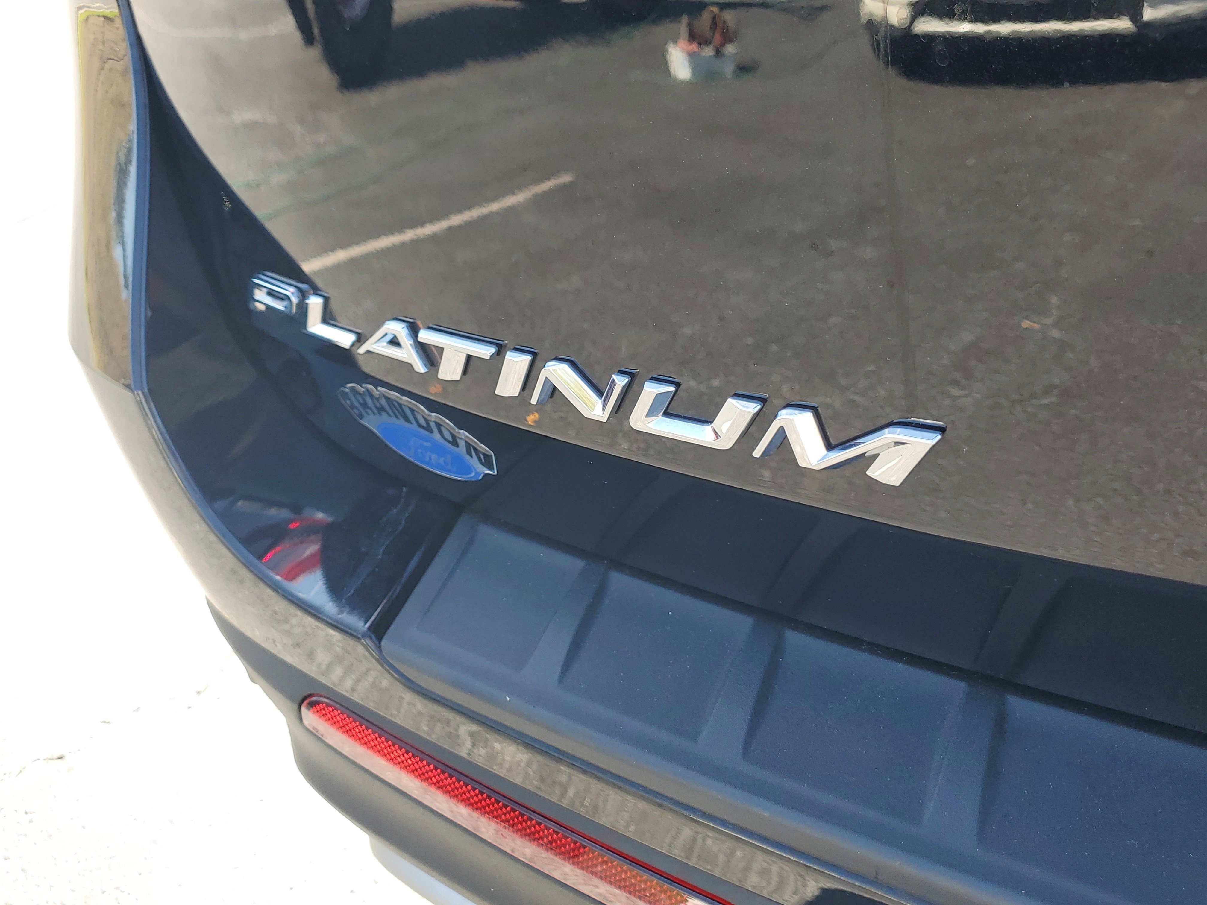 Certified 2025 Ford Explorer Platinum w/ Ultimate Package image 9