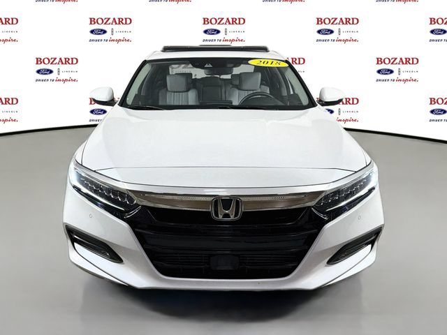Used 2018 Honda Accord Touring image 2